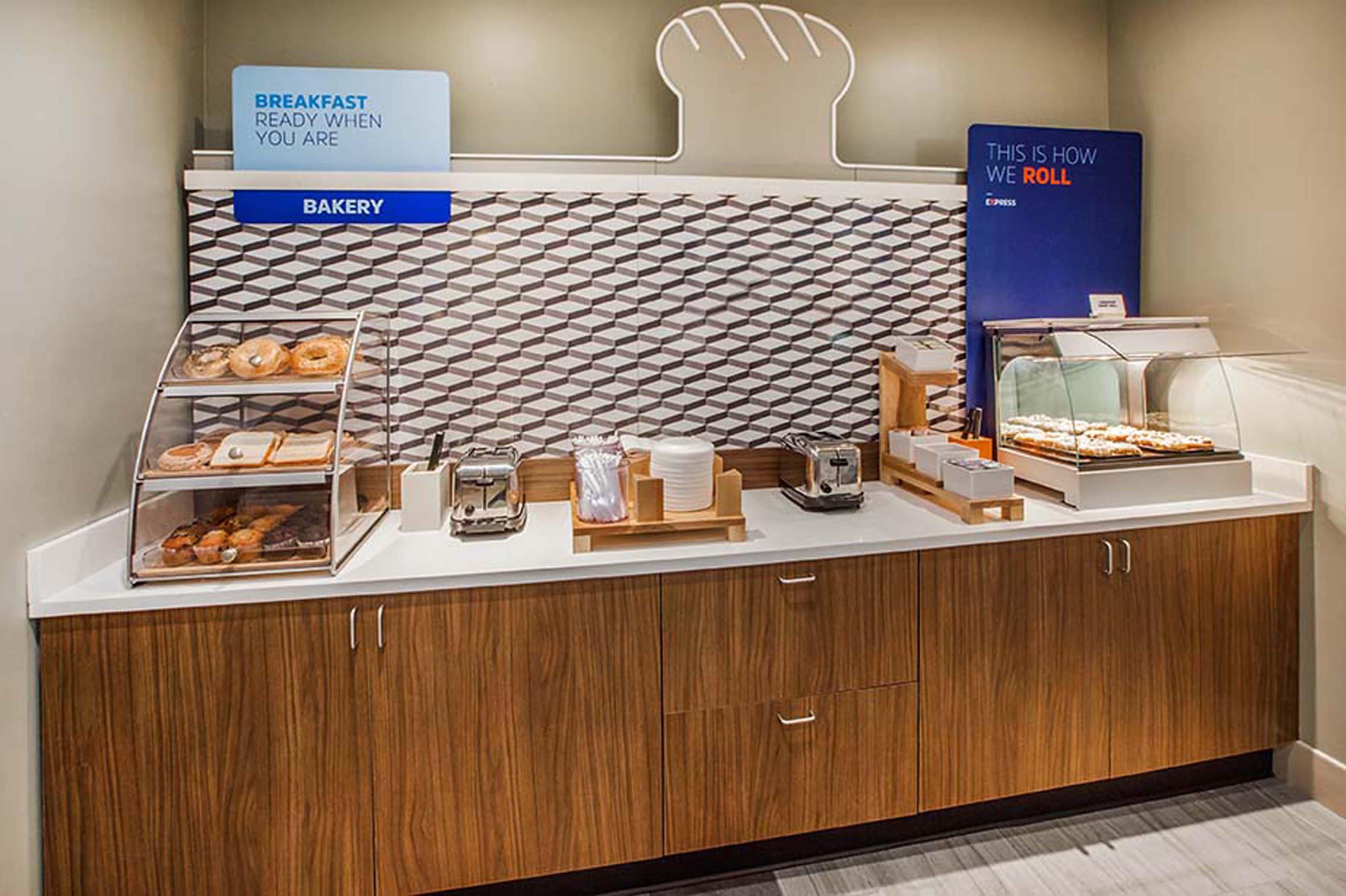 Holiday Inn Express Peachtree Corners-Norcross By Ihg Zewnętrze zdjęcie